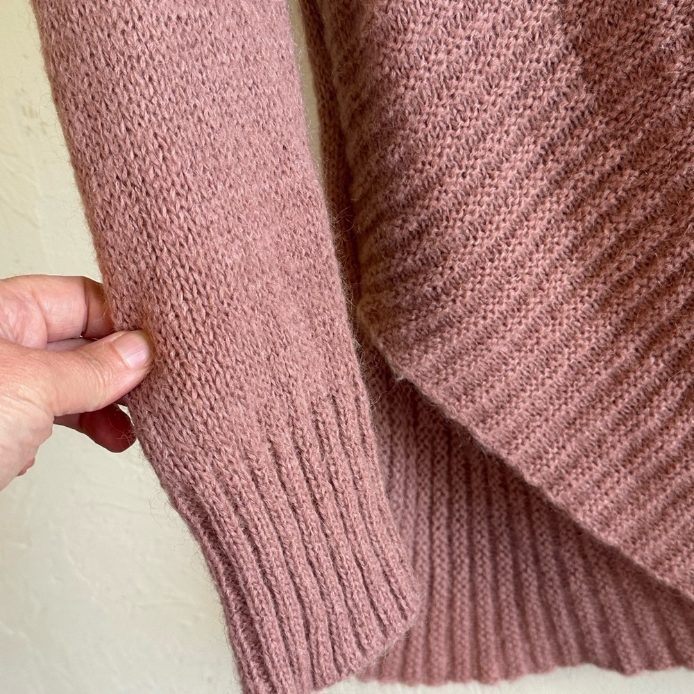 Berretti Made in Italy Cozy Mauve Pink Cowl Neck Mohair Wool Sweater Sz M - Picture 5 of 12